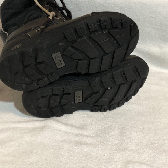 UGG Butte ll Black Leather Toddlers Boots Size 12 - Picture 7 of 8